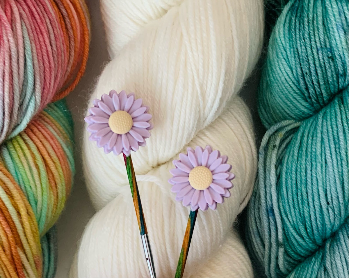 Daisy Knitting needle toppers and point protectors. A cute way to stop your stiches slipping. A perfect gift for knitters